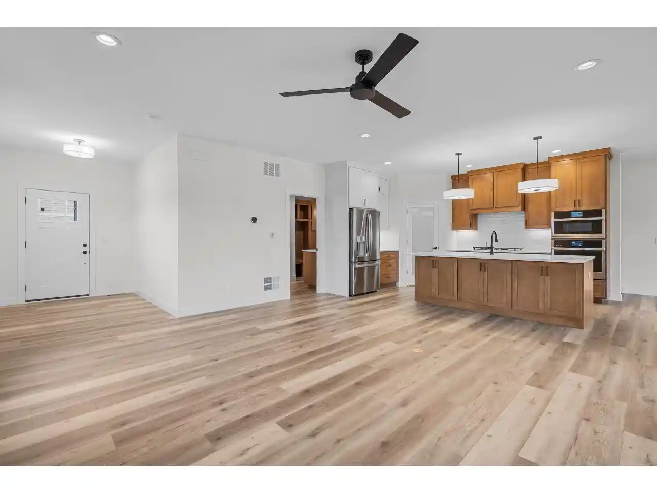 Listing Photo 5 - Condo for sale in building located at 1155 Irene Ct Ct, Waunakee, WI 53597 - Unit #15