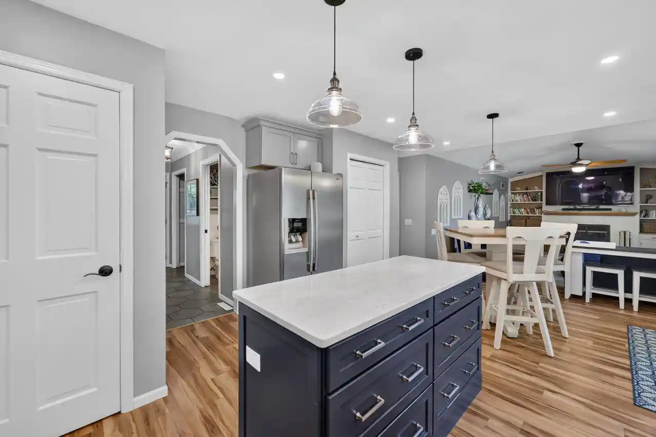 2nd image of 8 Darien Circle Circle, Madison, WI 53717 | MLS# 2025160
