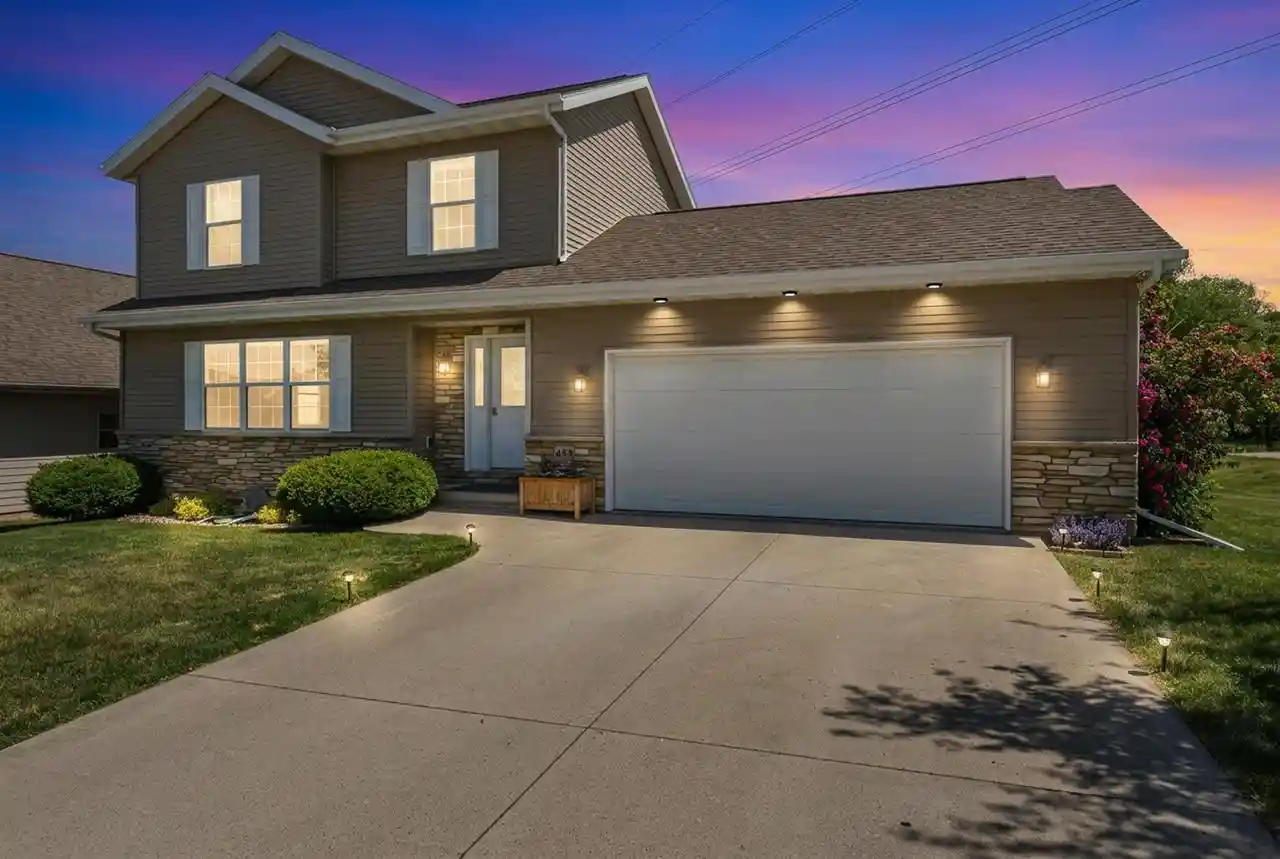 1st image of 455 S Country Lane Lane, Fond Du Lac, WI 54935 | MLS# 50326873