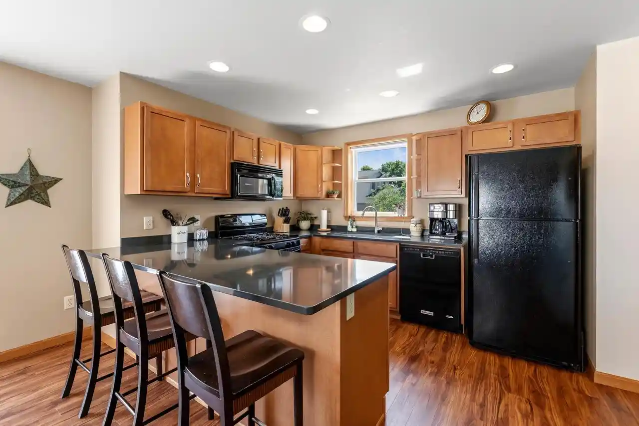 4th image of 455 S Country Lane Lane, Fond Du Lac, WI 54935 | MLS# 50326873
