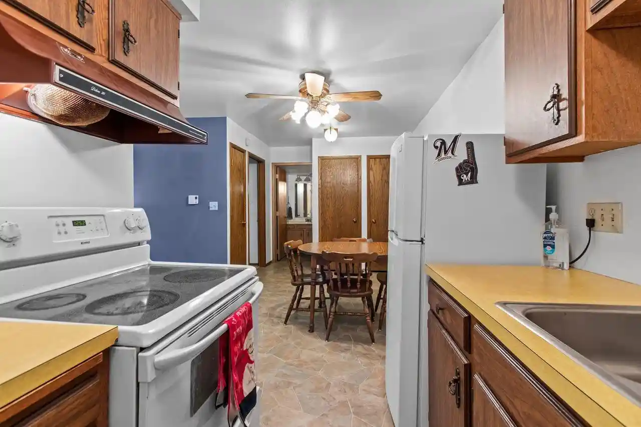 Homes for sale in Menasha, WI | 1699 Alcan Dr Dr #210, Menasha, WI 54952 | MLS# 50326879