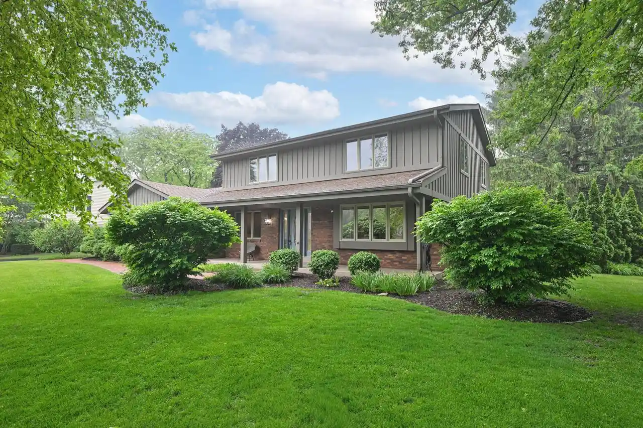 Homes for sale in Wind Point, WI | 1 Cherrywood Court Court, Wind Point, WI 53402 | MLS# 1965950
