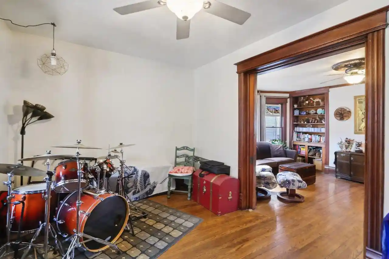 2nd image of 1130 E Gorham Street Street, Madison, WI 53703 | MLS# 2025169