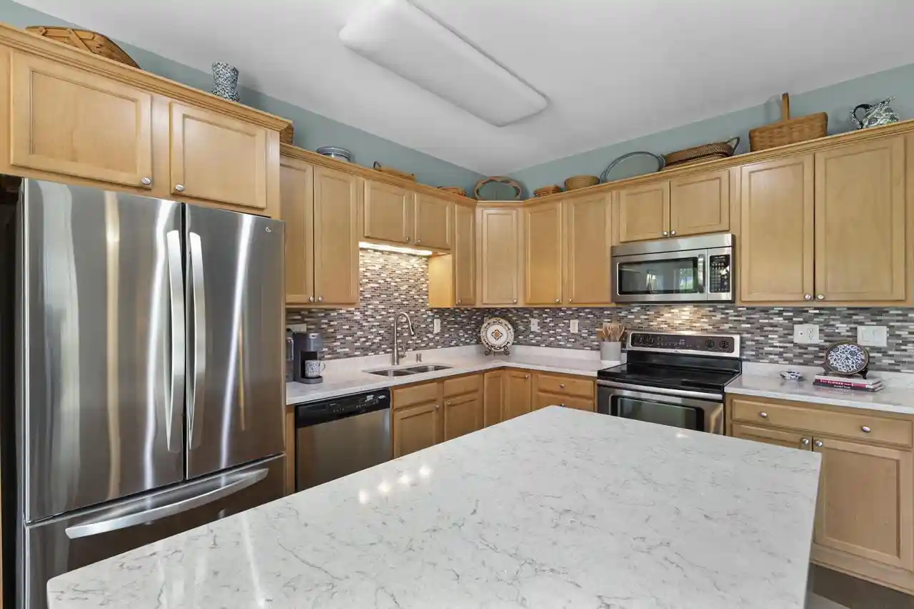3rd image of 2612 Gallagher Dr Dr, Fitchburg, WI 53711 | MLS# 2025172