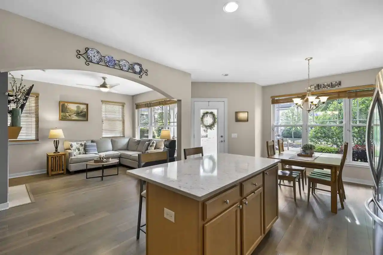 5th image of 2612 Gallagher Dr Dr, Fitchburg, WI 53711 | MLS# 2025172