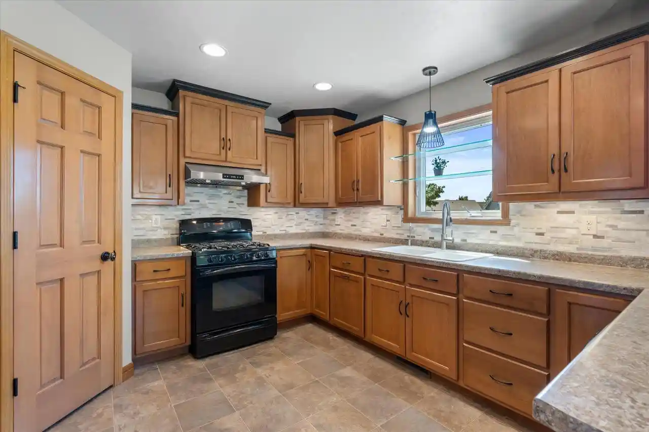 2nd image of 3336 Star Creek Court Court, Green Bay, WI 54311 | MLS# 50326886