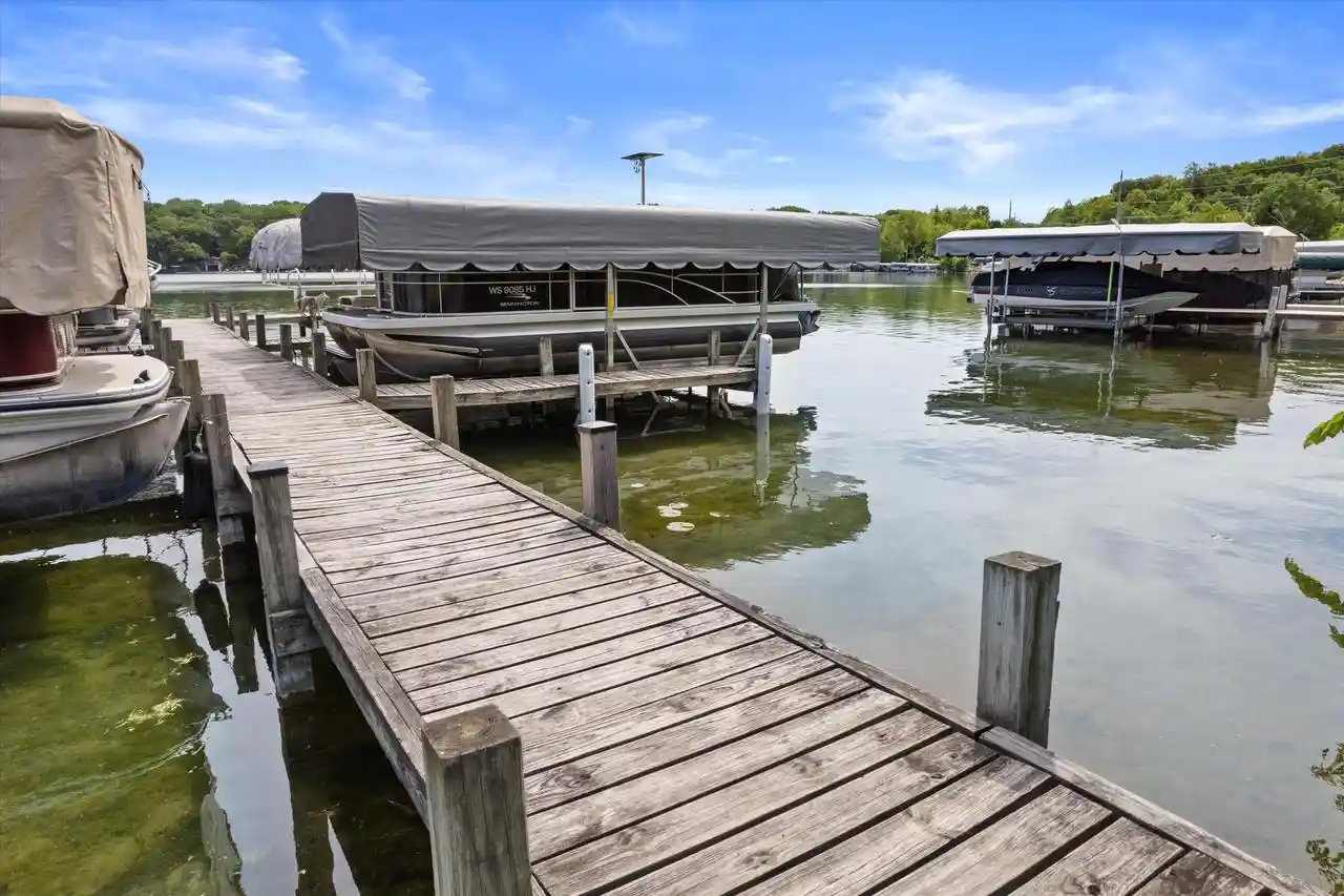 3rd image of 1542 3Rd Street Street, Delafield, WI 53018 | MLS# 1965968