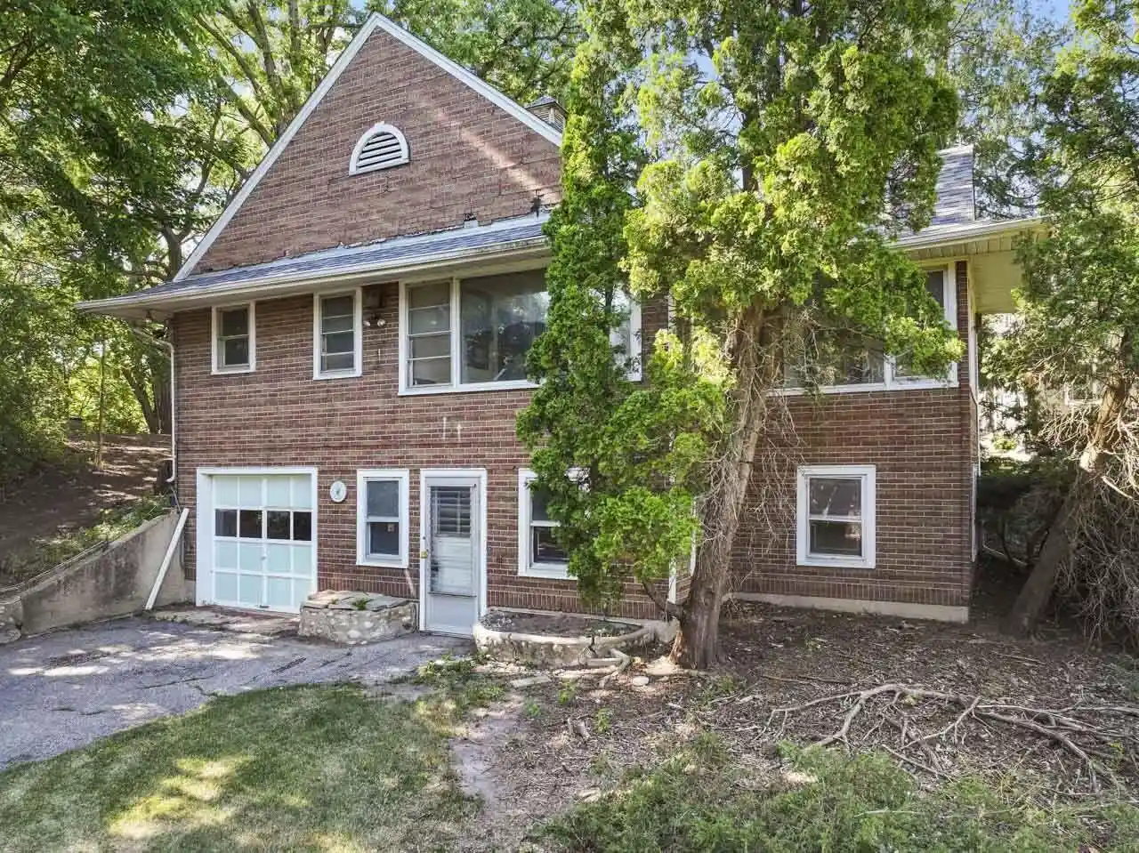 1st image of 2810 Fischer Dr Dr, Burlington, WI 53105 | MLS# 1965970