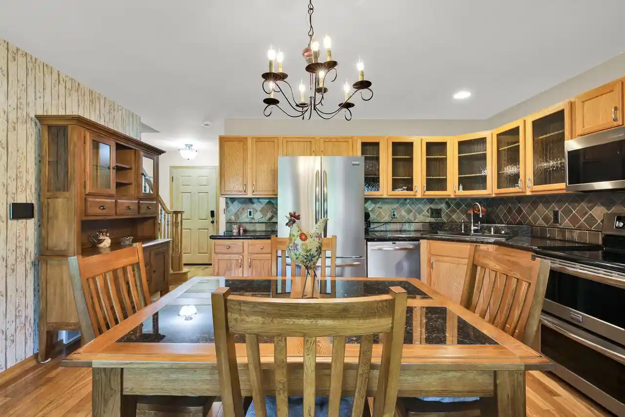 28th image of 2101 E Broadway #D, Waukesha, WI 53186 | MLS# 1965973