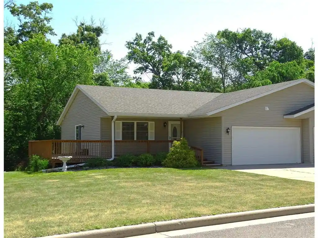 1st image of 186 Country Lane Lane, Durand, WI 54736 | MLS# 7087995