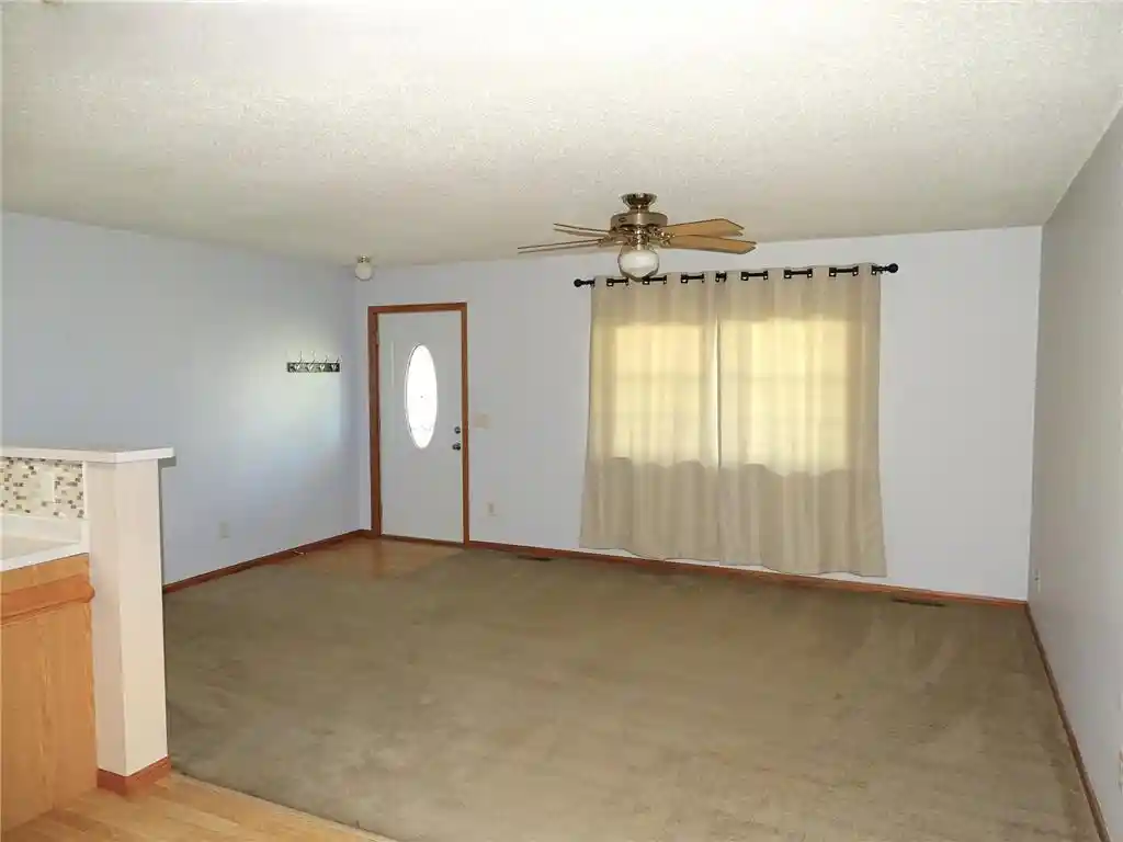 2nd image of 186 Country Lane Lane, Durand, WI 54736 | MLS# 7087995
