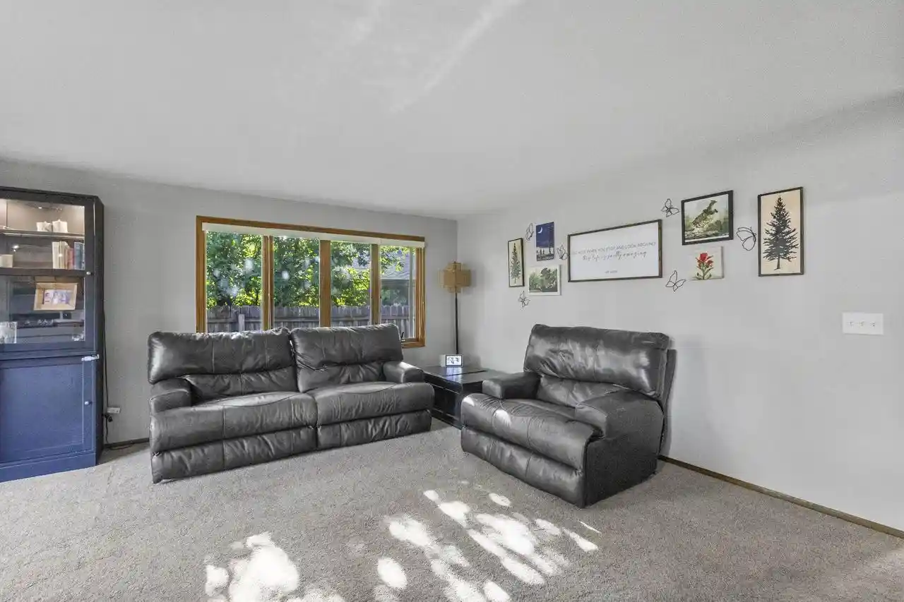 Homes for sale in Menasha, WI | 1731 Oakridge Court Court, Menasha, WI 54952 | MLS# 50326872