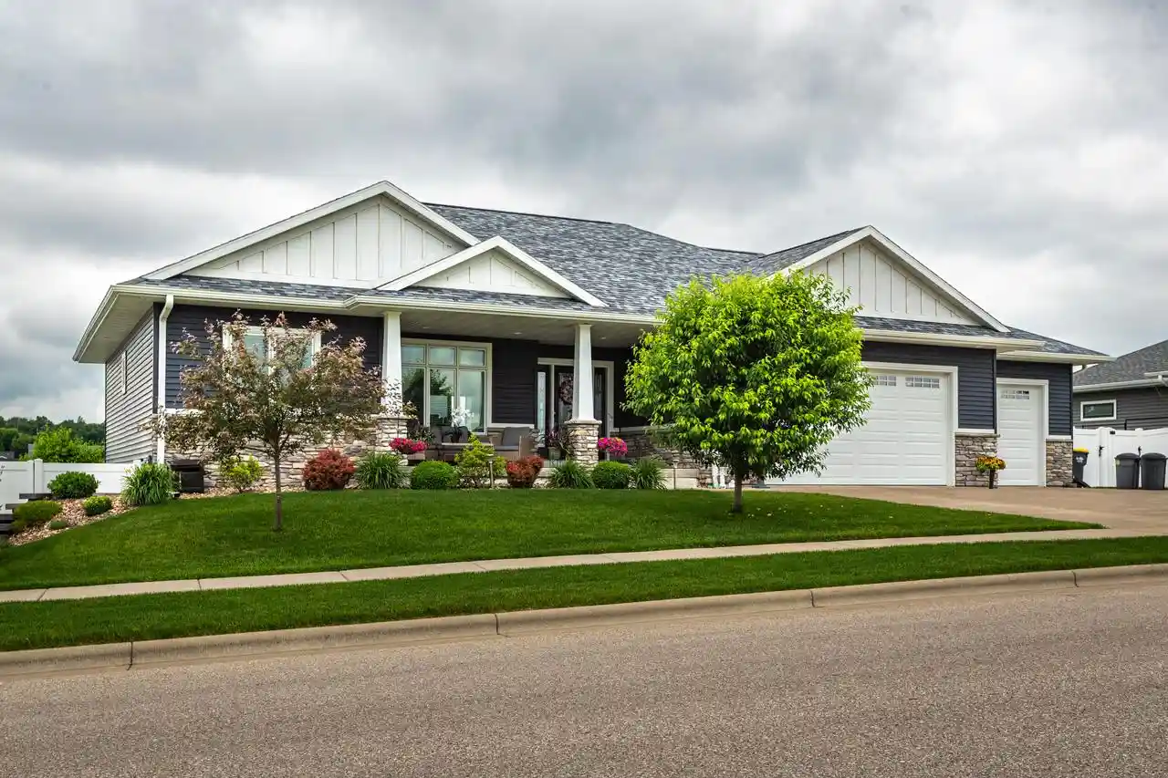 Homes for sale in Holmen, WI | 508 Forest View Dr Dr, Holmen, WI 54636 | MLS# 1966010