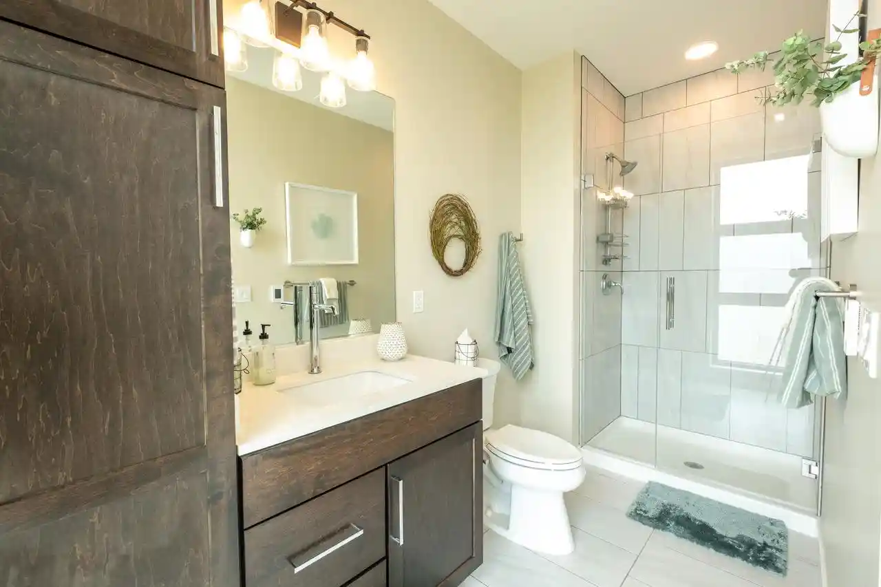 Homes for sale in Oconomowoc, WI | 215 E Pleasant Street Street #412, Oconomowoc, WI 53066 | MLS# 1966007