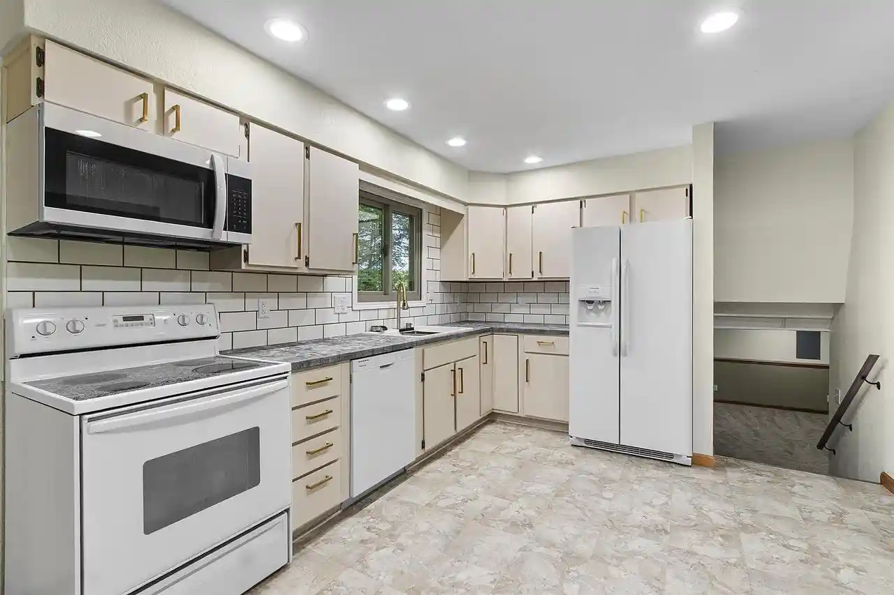 3rd image of 759 Hemlock Dr Dr, Wabeno, WI 54566 | MLS# 50326919