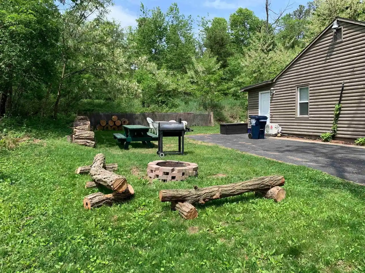 Photo 3 of Single family home for sale at 1087 E Hiawatha Dr Dr, Wisconsin Dells, WI 53965 | MLS# 2025221 | Listing updated on 2026-10-09