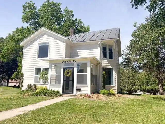 Homes for sale in Horicon, WI | 206 Valley Street Street, Horicon, WI 53032 | MLS# 2025222