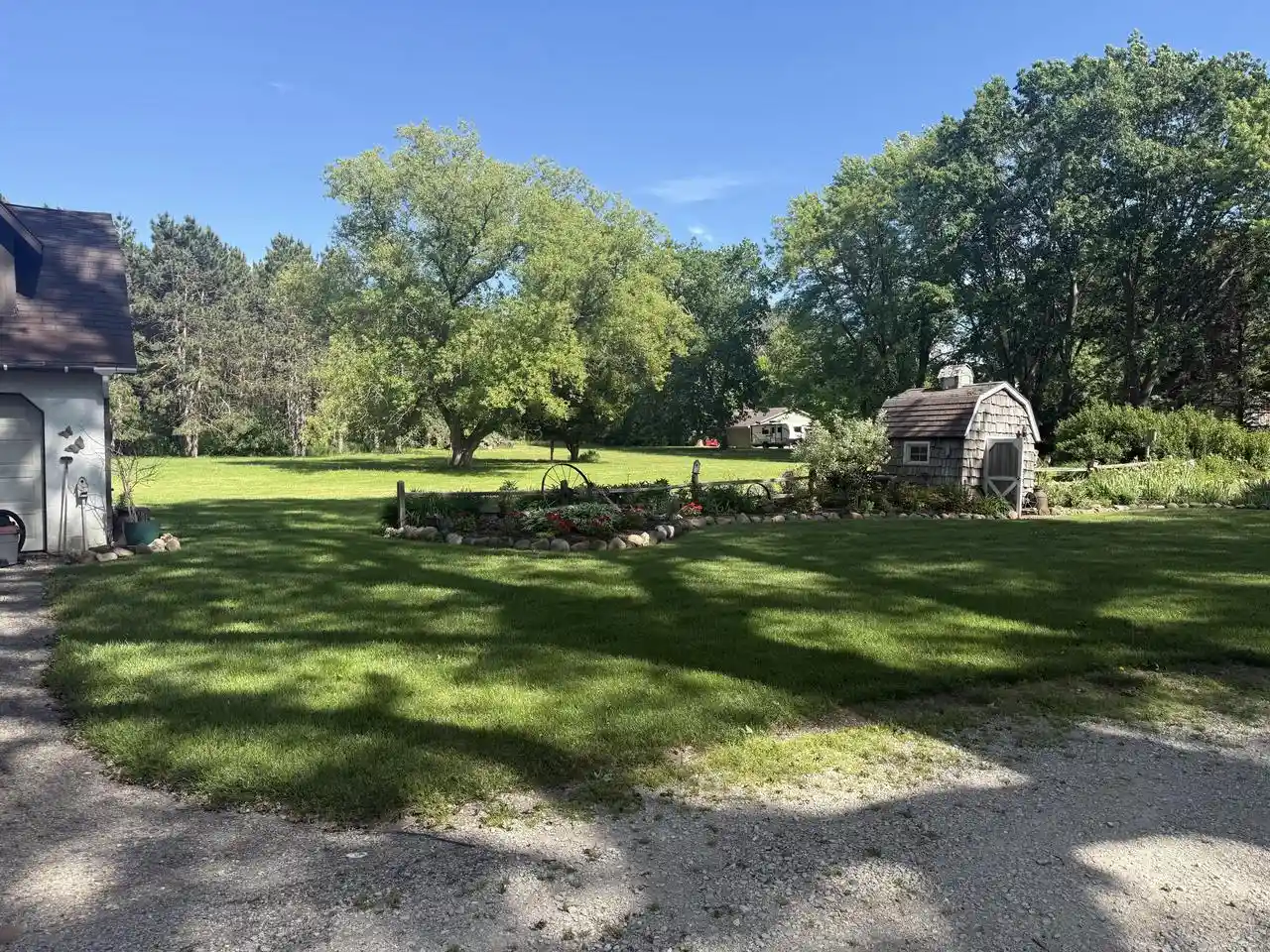 2nd image of 9461 River Road Road, Pleasant Prairie, WI 53158 | MLS# 1966046