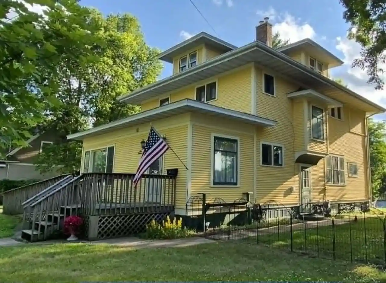 Homes for sale in Boscobel, WI | 1000 Chestnut Street Street, Boscobel, WI 53805 | MLS# 2025234