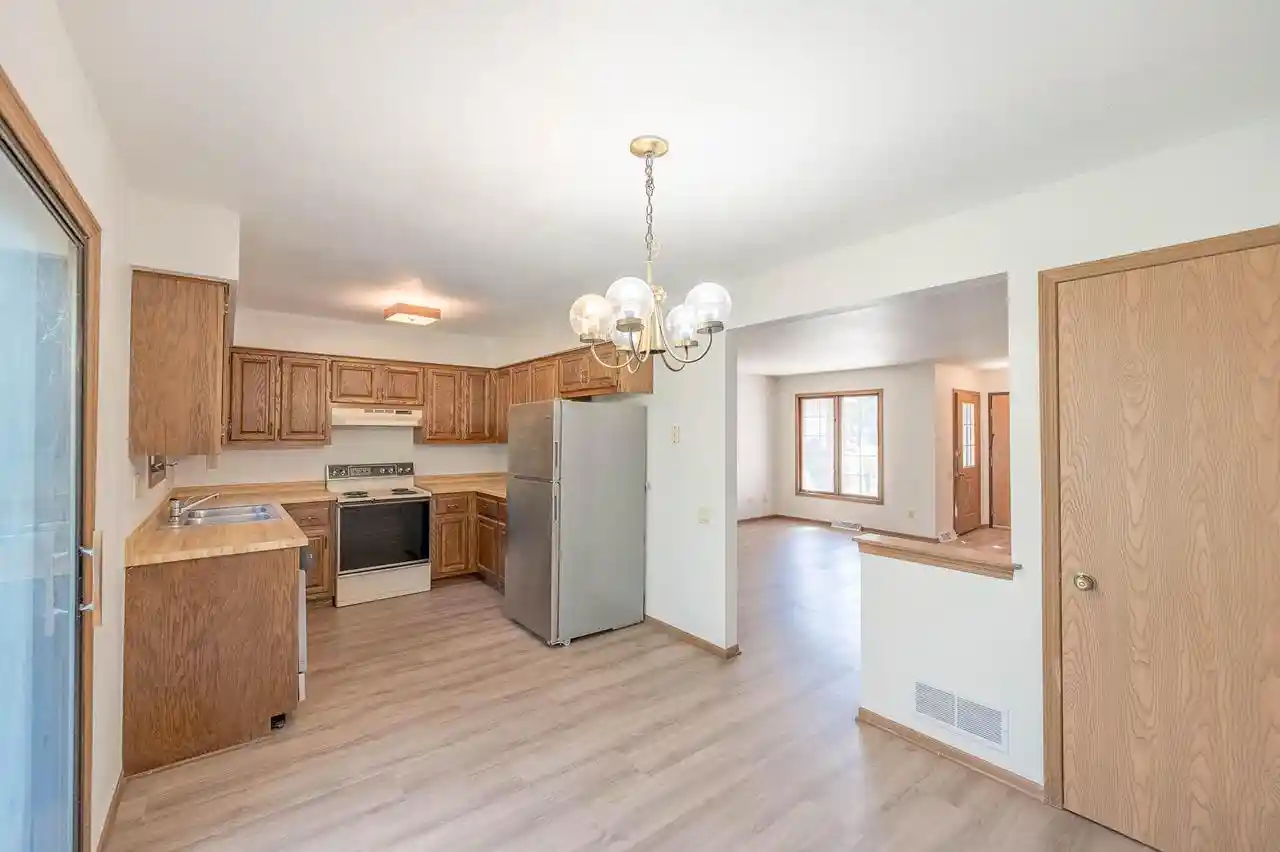 Homes for sale in Franklin, WI | 8105 S Legend Dr Dr #D, Franklin, WI 53132 | MLS# 1966059