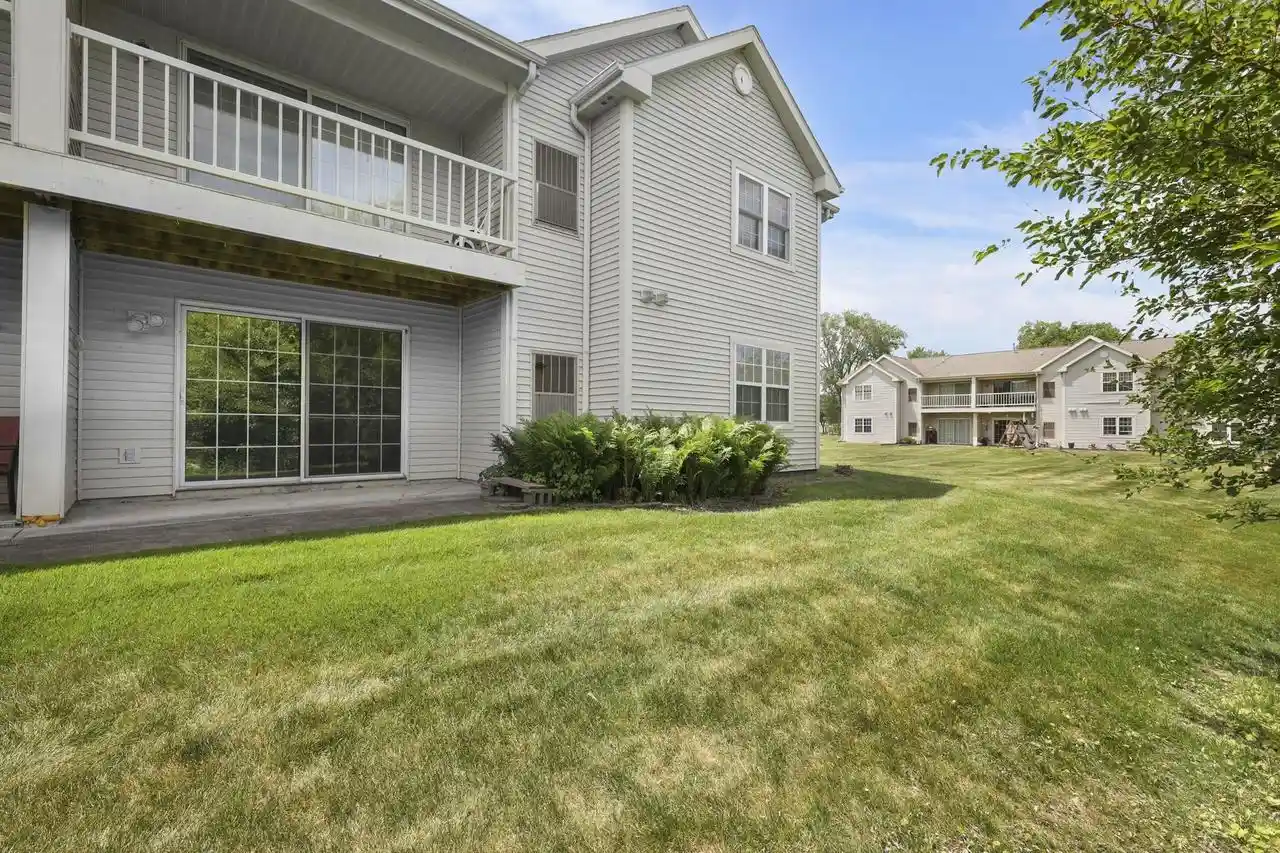 2nd image of 933 Park St St, Oregon, WI 53575