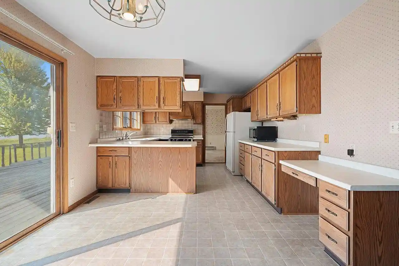 Homes for sale in Menominee, MI | 4116 Michigan Shores Dr Dr, Menominee, MI 49858 | MLS# 1966104
