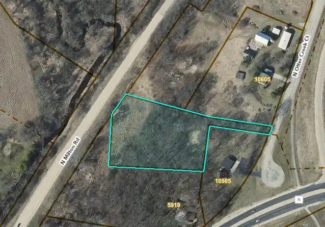 Homes for sale in Milton, WI | 10519 N Otter Creek Road Road, Milton, WI 53563 | MLS# 2025270
