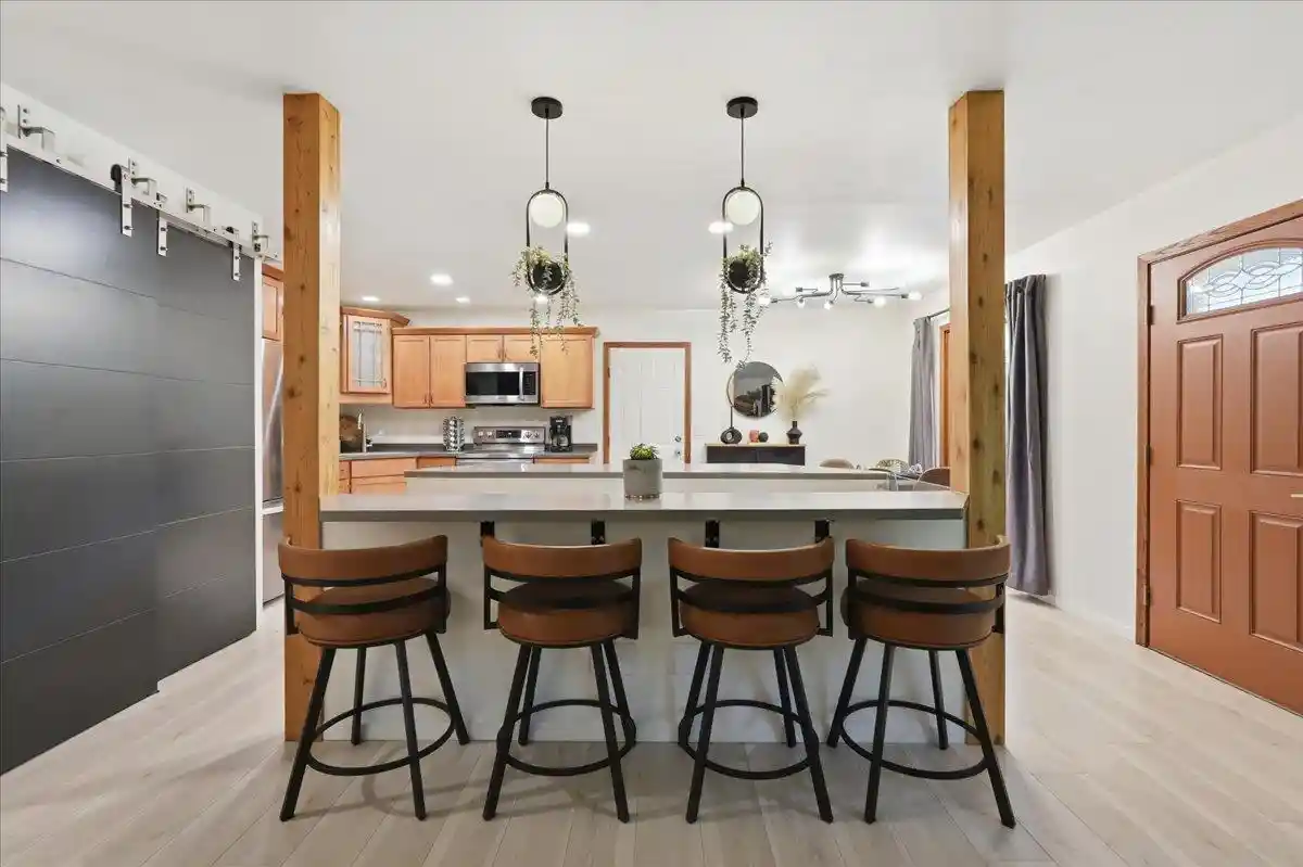 3rd image of 409 Topaz Lane Lane, Madison, WI 53714 | MLS# 2025277