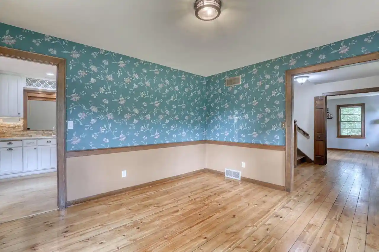 5th image of 1895 Village Green Court Court, Elm Grove, WI 53122 | MLS# 1966156