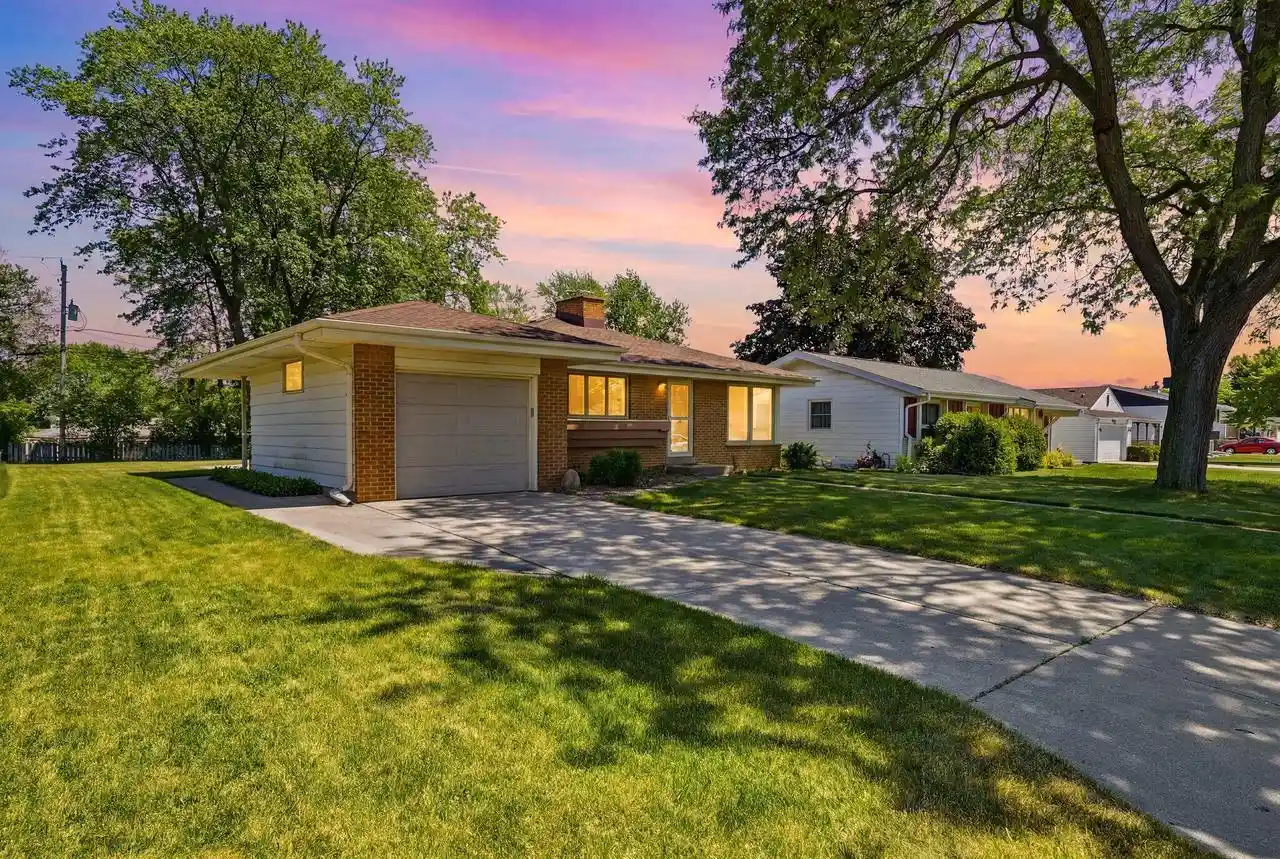 Homes for sale in South Milwaukee, WI | 501 Nicholson Avenue Avenue, South Milwaukee, WI 53172 | MLS# 1966160