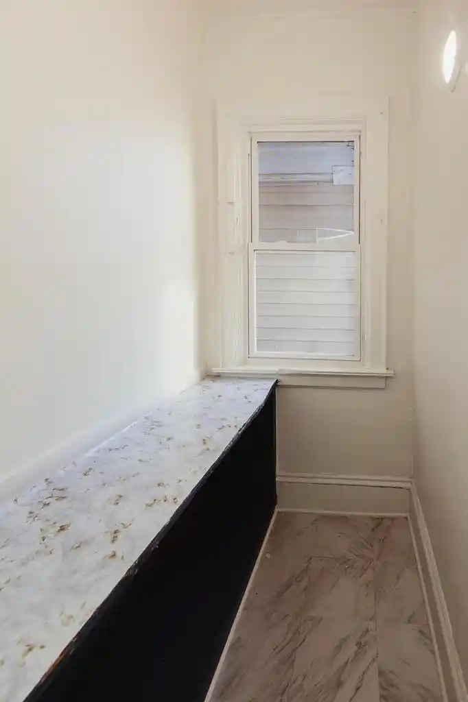 Listing Photo 5 - Condo for sale in building located at 507 N 31st St St, Milwaukee, WI 53208 - Unit #509,509A