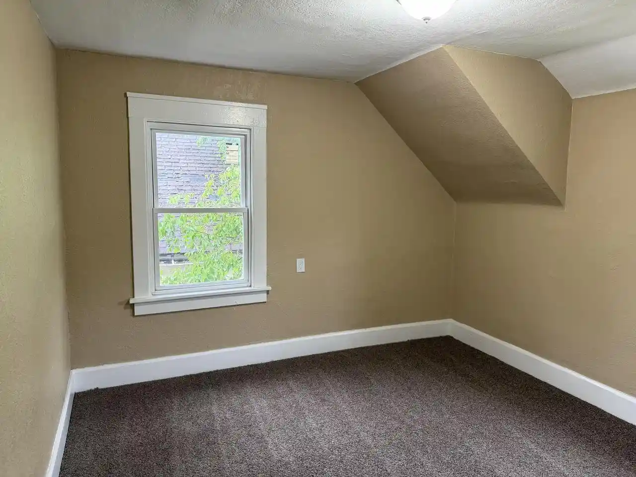 Homes for sale in Milwaukee, WI | 3726 W Fairmount Avenue Avenue, Milwaukee, WI 53209 | MLS# 1966165
