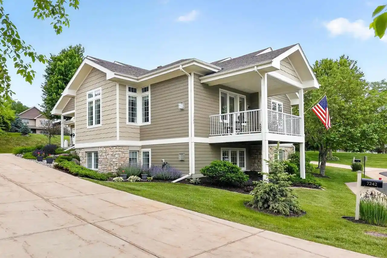 Homes for sale in Middleton, WI | 7242 Lily Lane Lane, Middleton, WI 53562 | MLS# 2025288