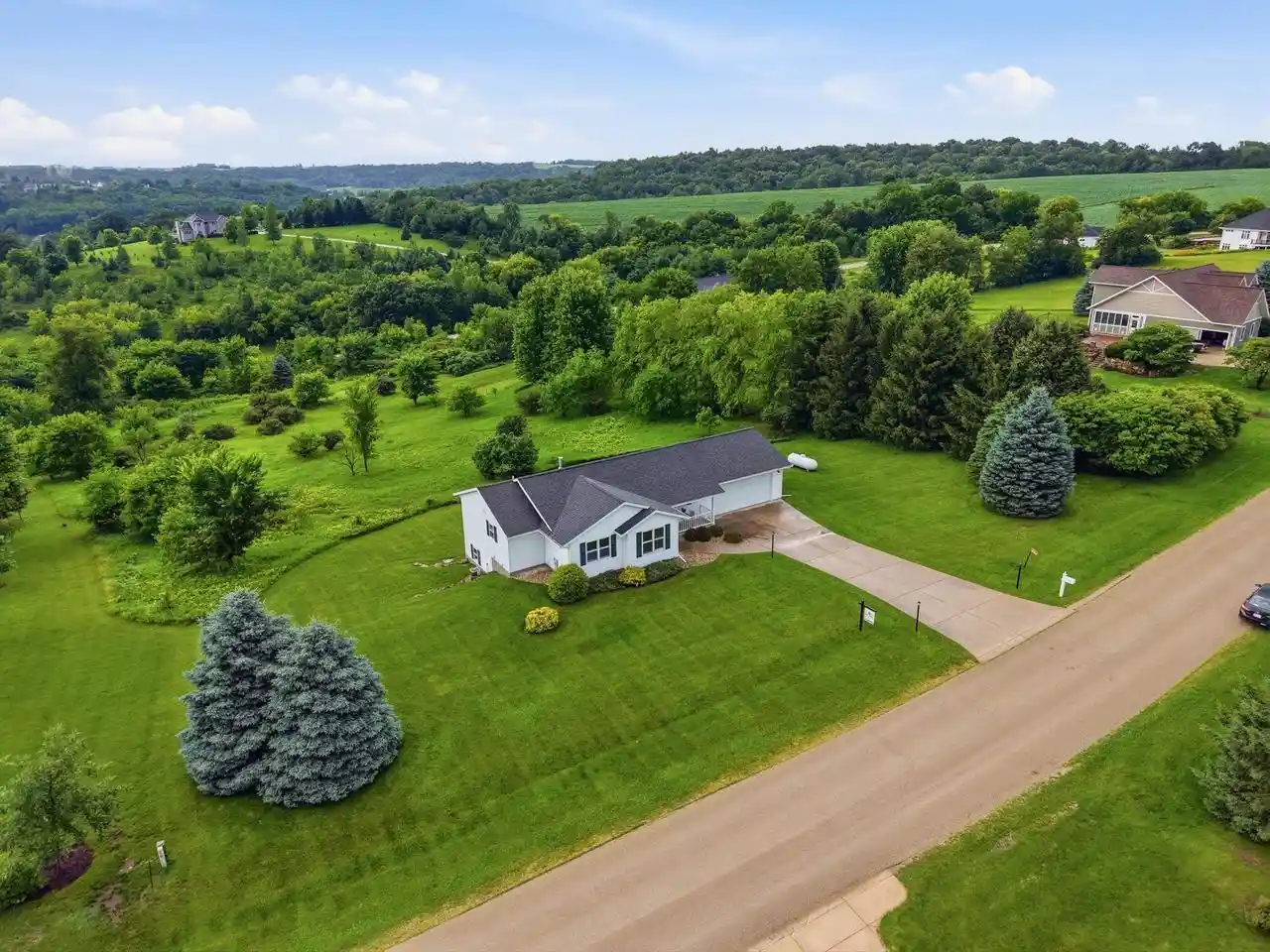 Homes for sale in New Glarus, WI | W5364 Windmill Ridge Road Road, New Glarus, WI 53574 | MLS# 2025292