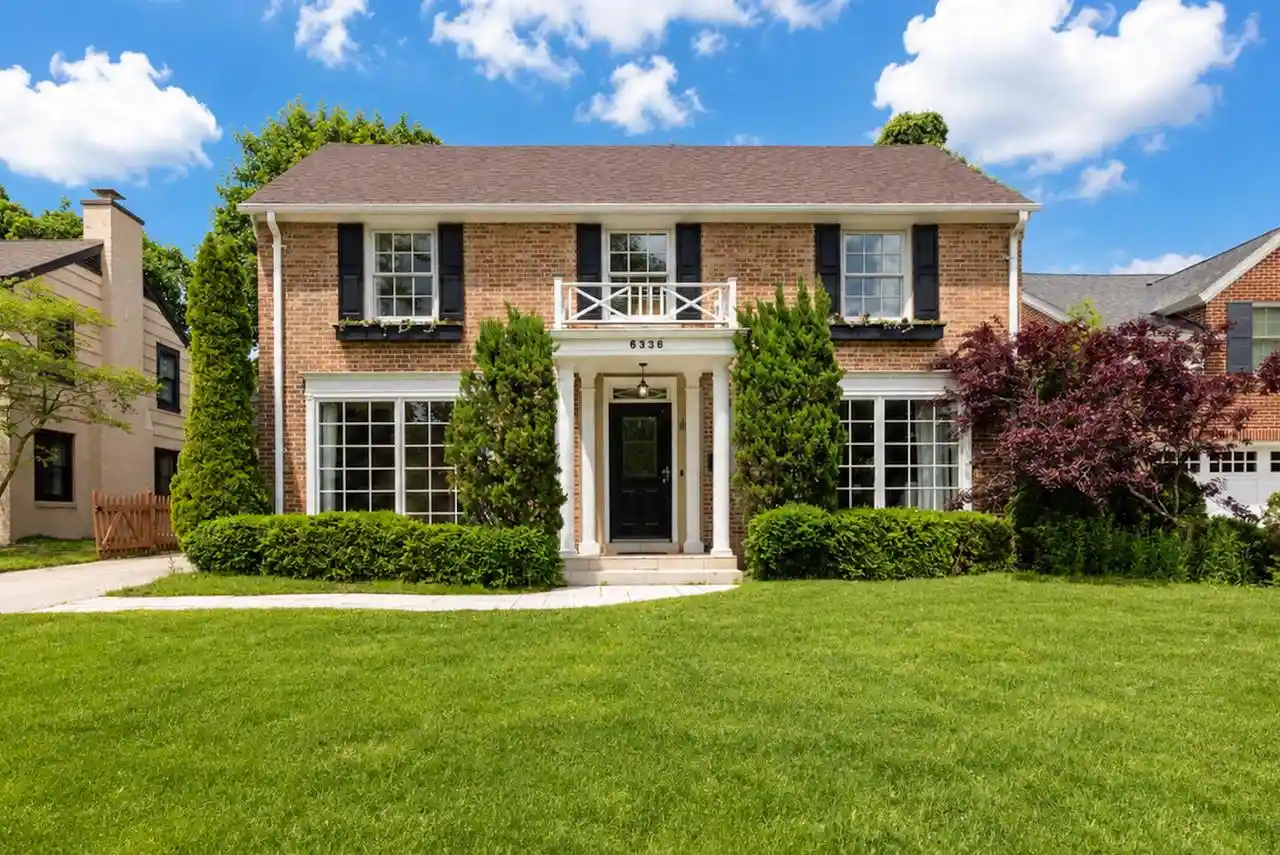 Homes for sale in Whitefish Bay, WI | 6336 N Berkeley Boulevard Boulevard, Whitefish Bay, WI 53217 | MLS# 1966172