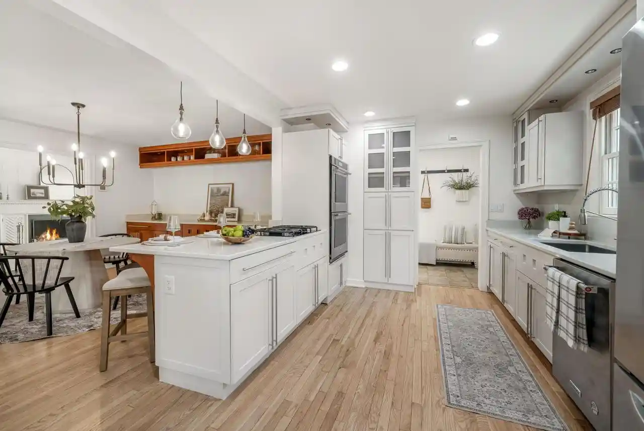 Homes for sale in Whitefish Bay, WI | 6336 N Berkeley Boulevard Boulevard, Whitefish Bay, WI 53217 | MLS# 1966172