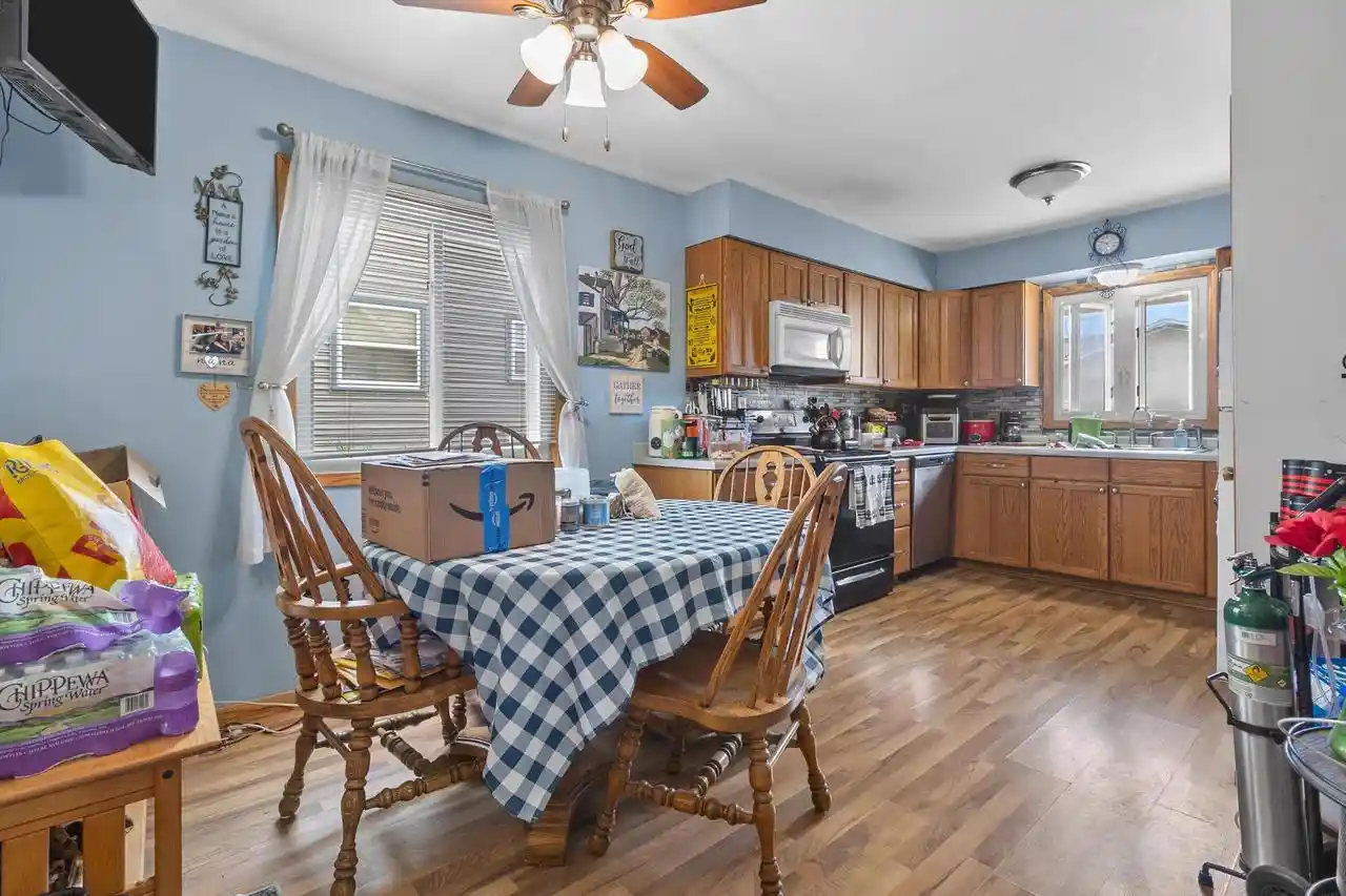 Homes for sale in Milwaukee, WI | 5031 S 26Th Street Street #5033, Milwaukee, WI 53221 | MLS# 1966181