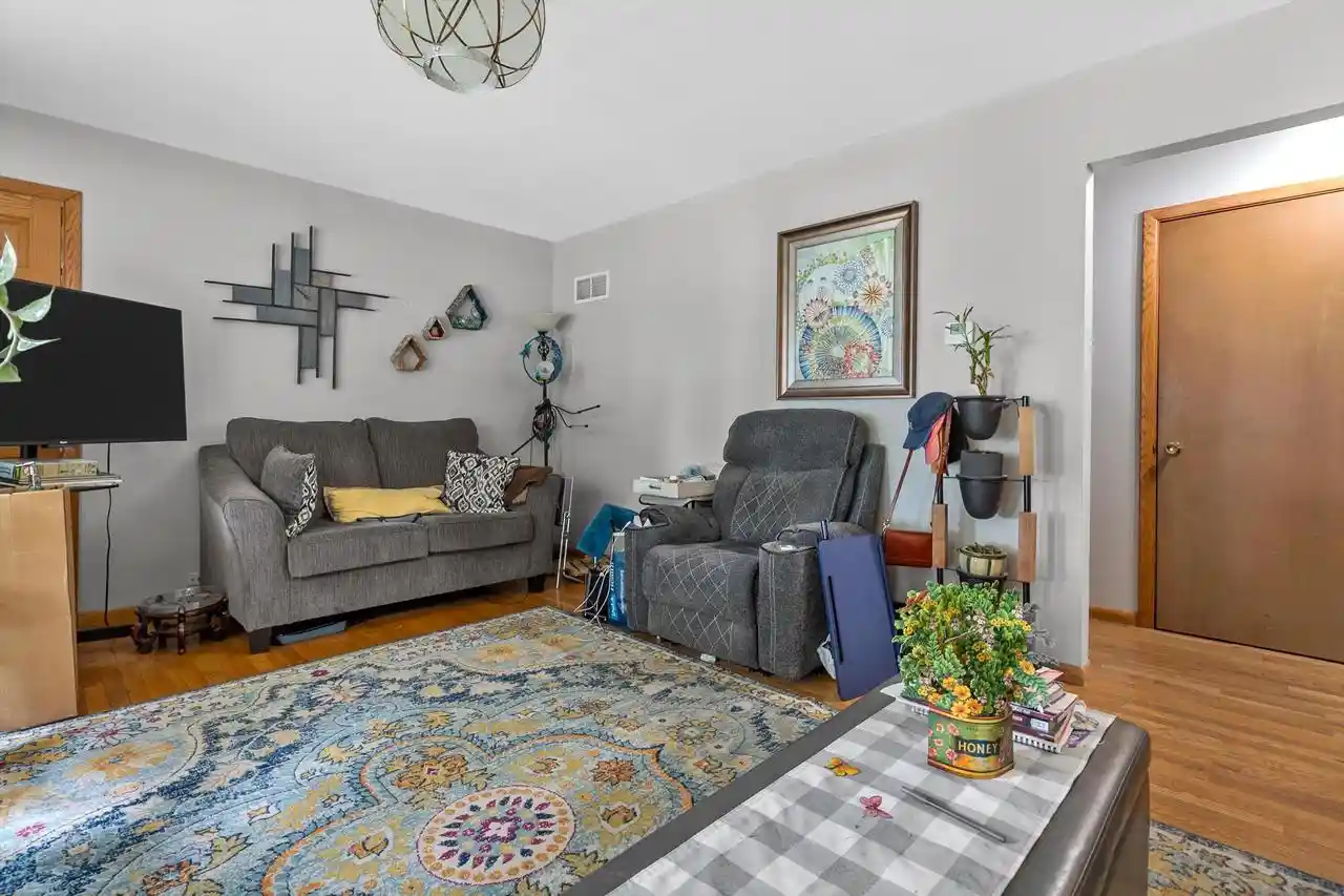Homes for sale in Milwaukee, WI | 5031 S 26th Street Street, Milwaukee, WI 53221 | Houzeo