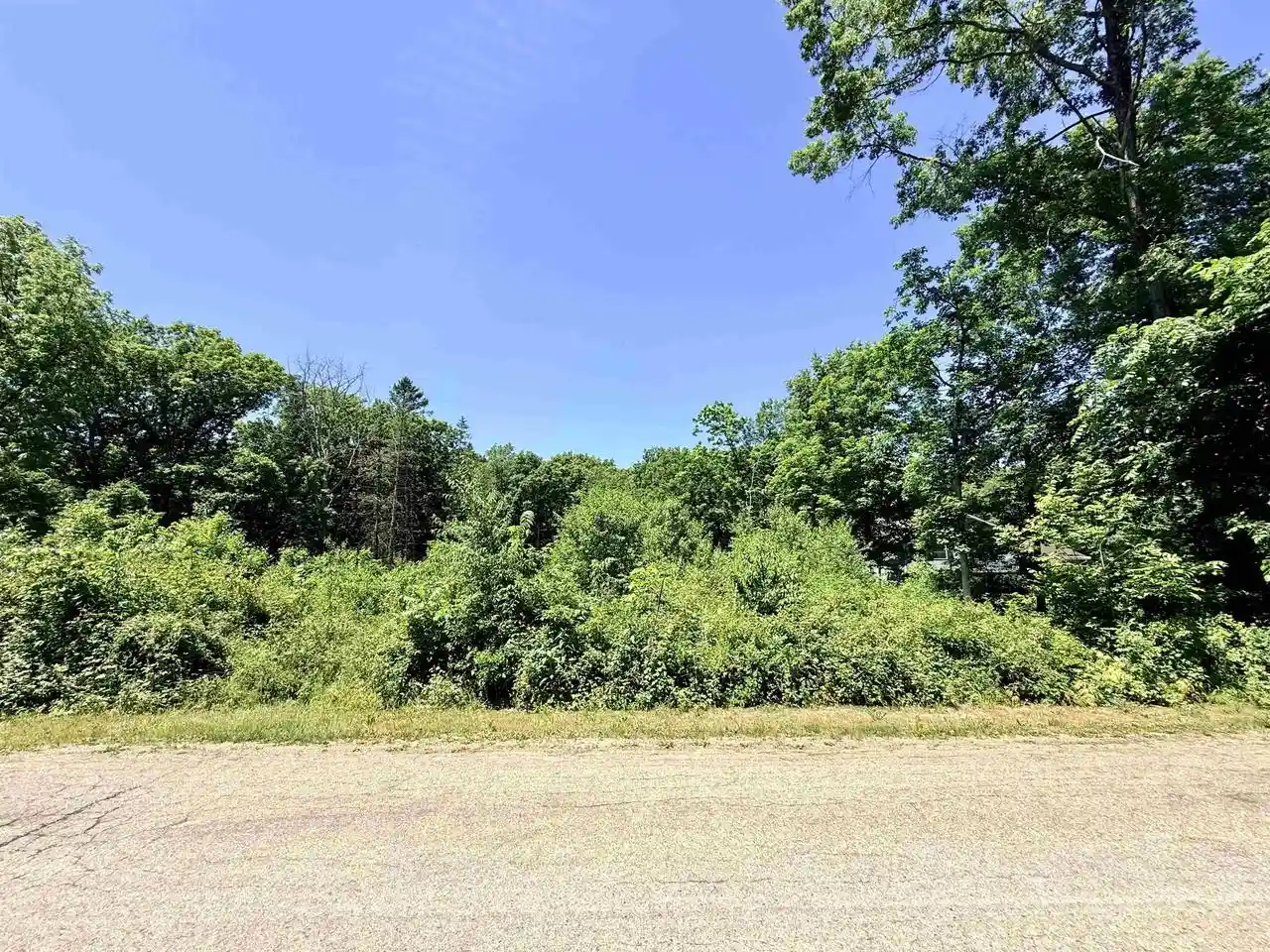 2nd image of 5504 S Shady Lane Lane, Janesville, WI 53546 | MLS# 2025299