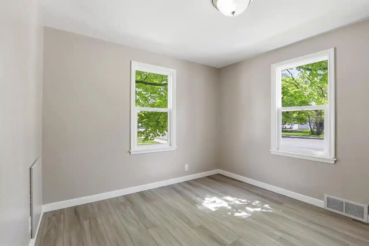 Homes for sale in Appleton, WI | 1831 S Oneida Street Street, Appleton, WI 54915 | MLS# 50326975