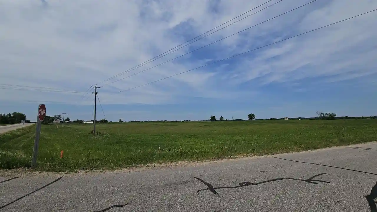 Homes for sale in Berlin, WI | W1502 Cypress Avenue Avenue, Berlin, WI 54923 | MLS# 50326966