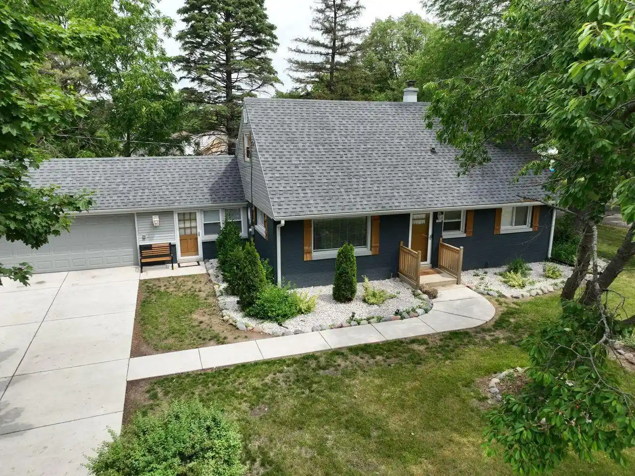 Homes for sale in Wauwatosa, WI | 9504 W Hope Avenue Avenue, Wauwatosa, WI 53222 | MLS# 1966214