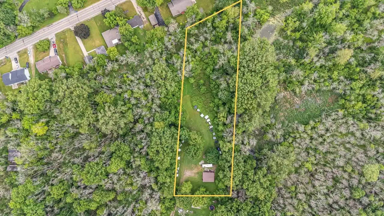 Homes for sale in Menasha, WI | 825 Welcome Road Road, Menasha, WI 54952 | MLS# 50326990