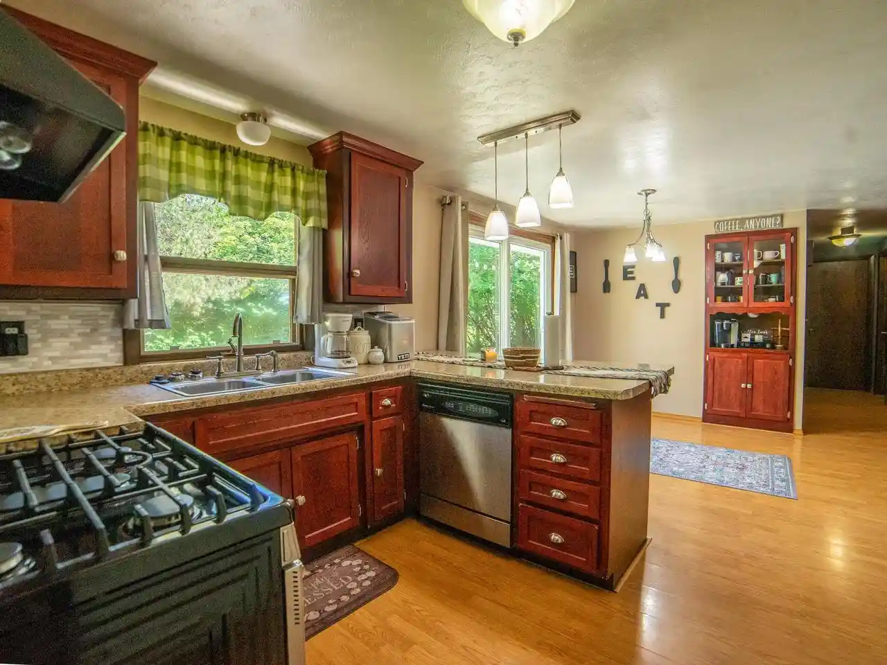 Homes for sale in Oneida, WI | 4212 Hillcrest Dr Dr, Oneida, WI 54115 | MLS# 50326991