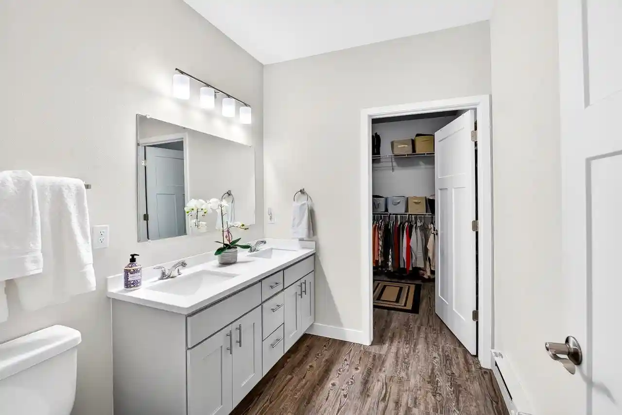 5th image of 1501 N Windsor Ave Ave, Cottage Grove, WI 53527