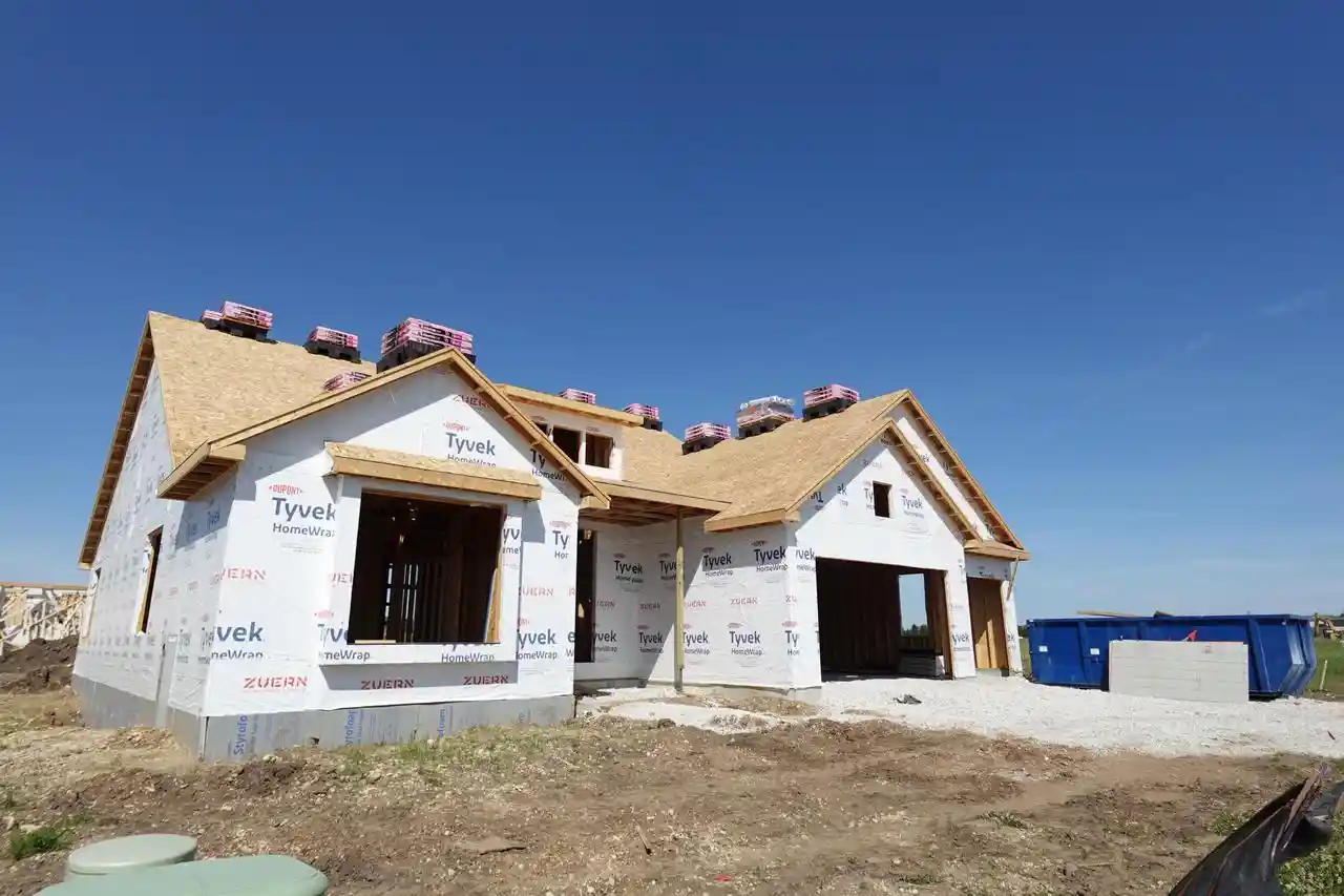 2nd image of 1400 Periwinkle Pass Pass, Oconomowoc, WI 53066 | MLS# 1966235