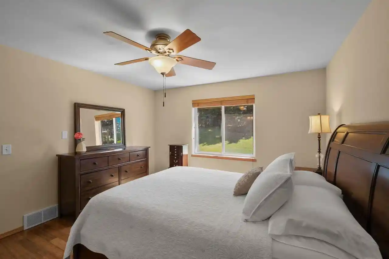 5th image of 909 Tony Dr Dr, Madison, WI 53704 | MLS# 2025321