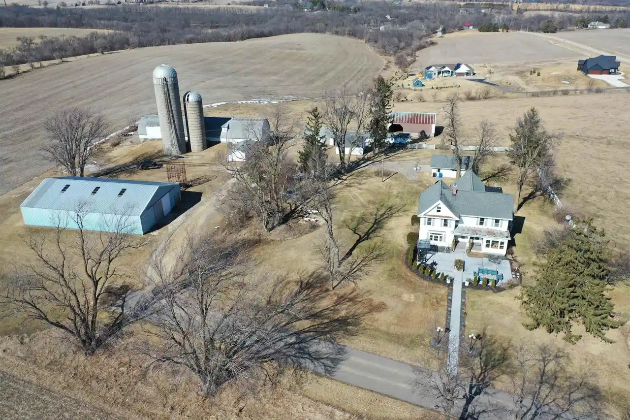 Photo 1 of Single family home for sale at 2749 Town Hall Rd, Mount Horeb, WI 53572 | MLS# 2025340 | Listing updated on 2026-10-05