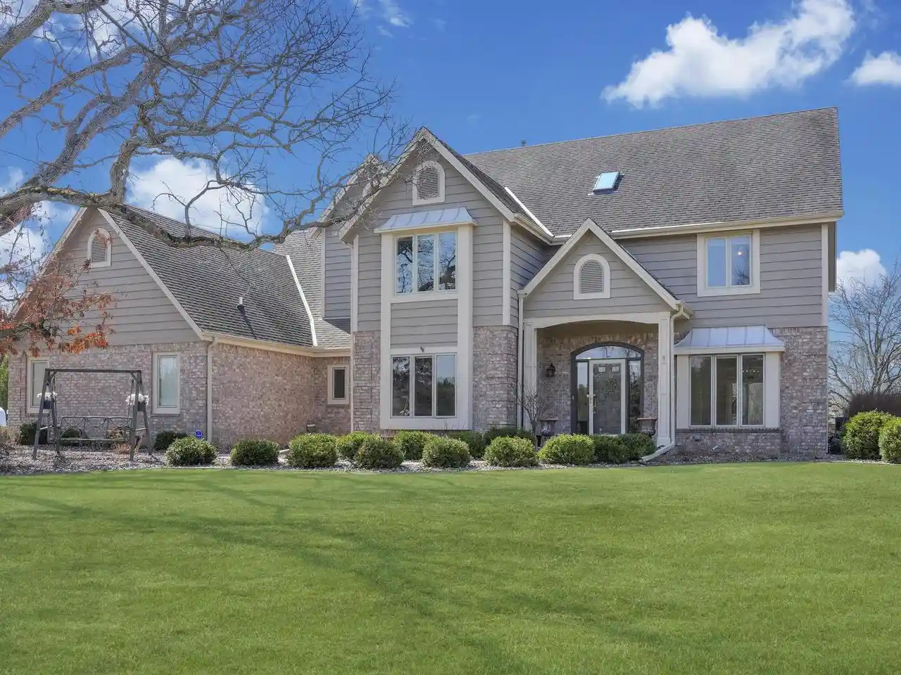 Homes for sale in Franklin, WI | 9223 W Wyndham Hills Court Court, Franklin, WI 53132 | MLS# 1966266