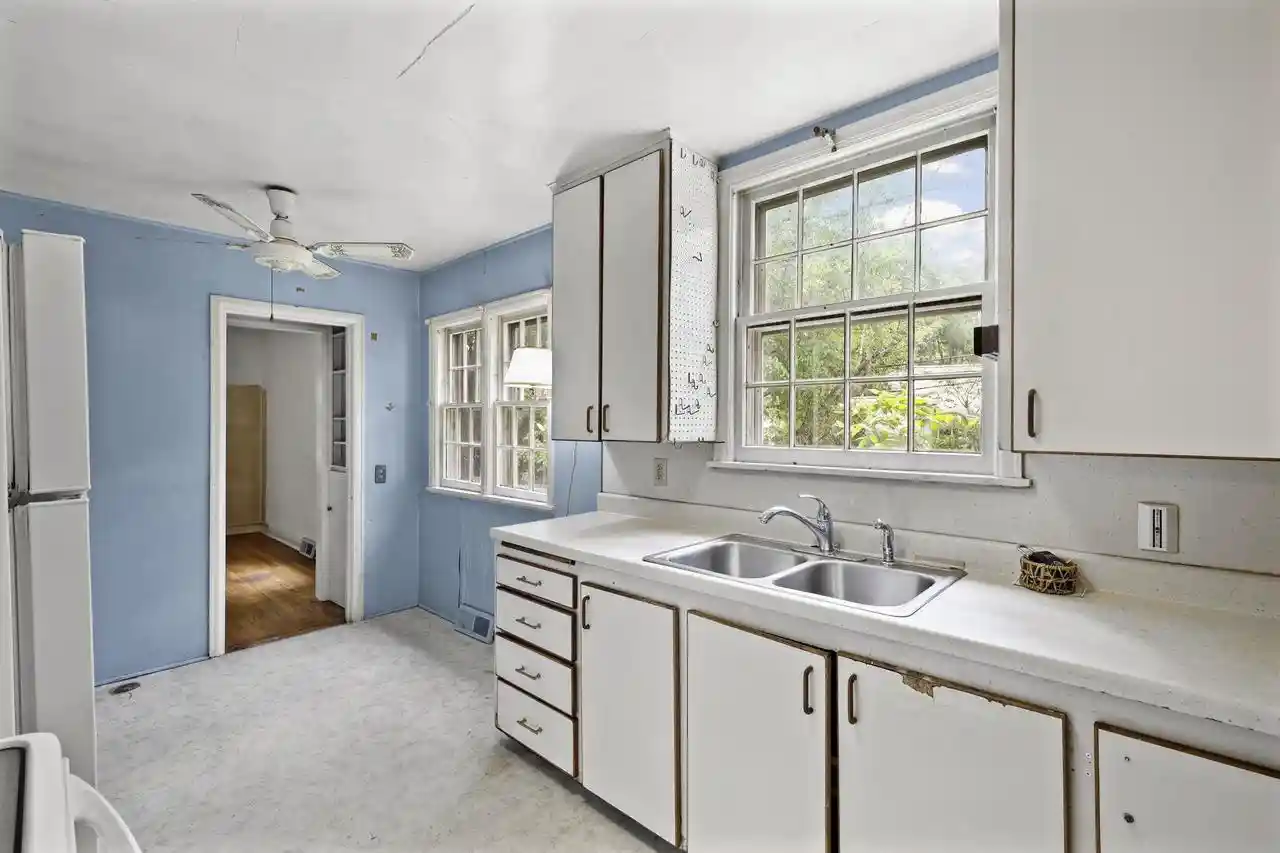 2nd image of 3209 Topping Road Road, Madison, WI 53705 | MLS# 2025350